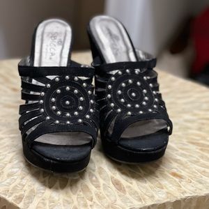 Black platform sandals- size 6.5